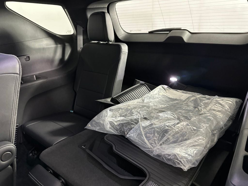 2025 Chevrolet Traverse LT 2LT