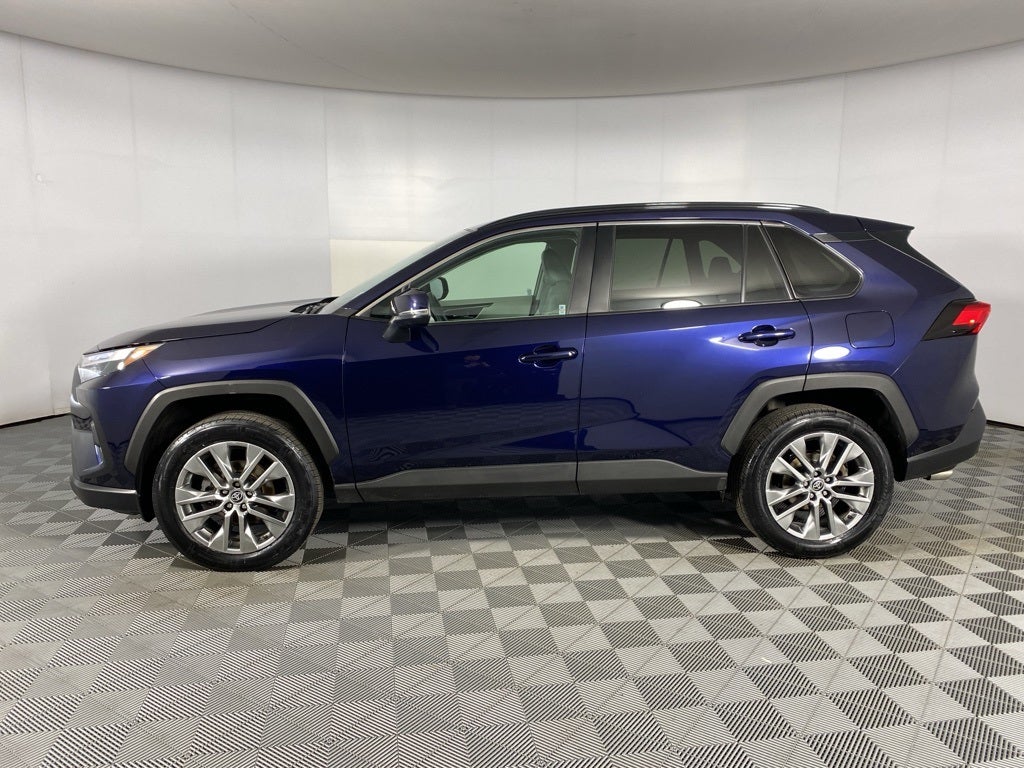 2022 Toyota RAV4 XLE Premium