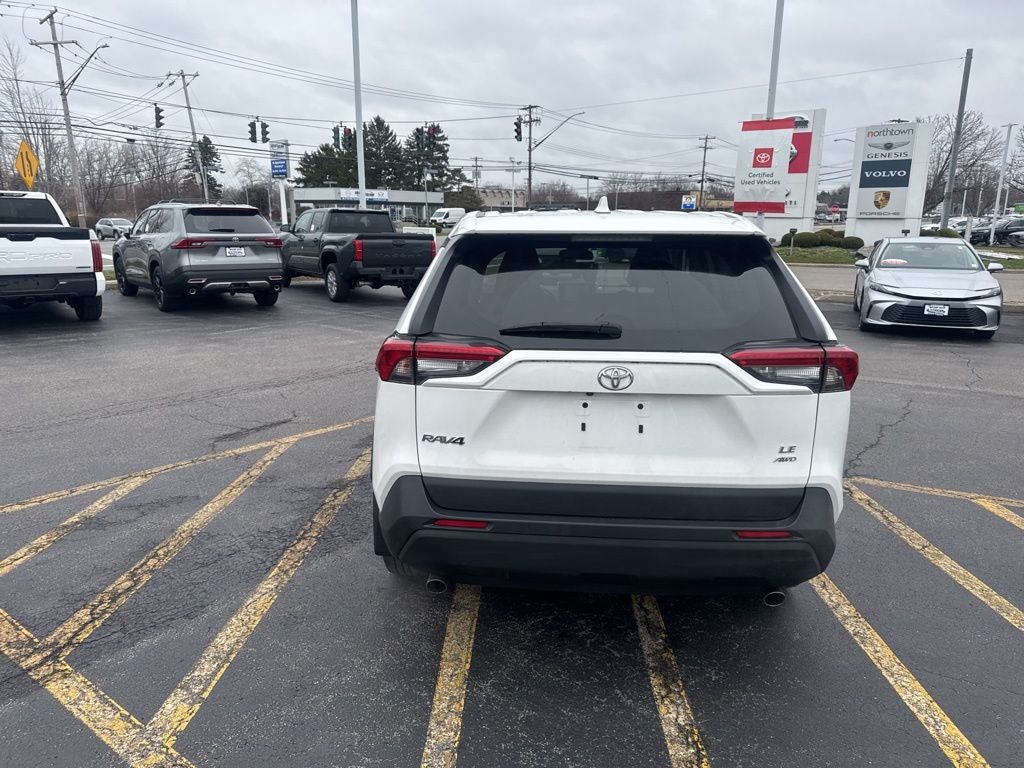 2023 Toyota RAV4 LE
