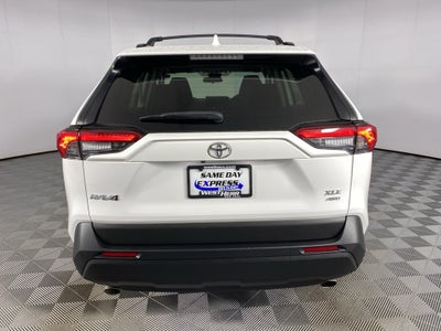 2023 Toyota RAV4 XLE