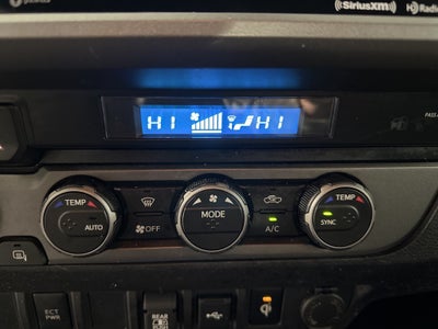 2022 Toyota Tacoma TRD Sport V6