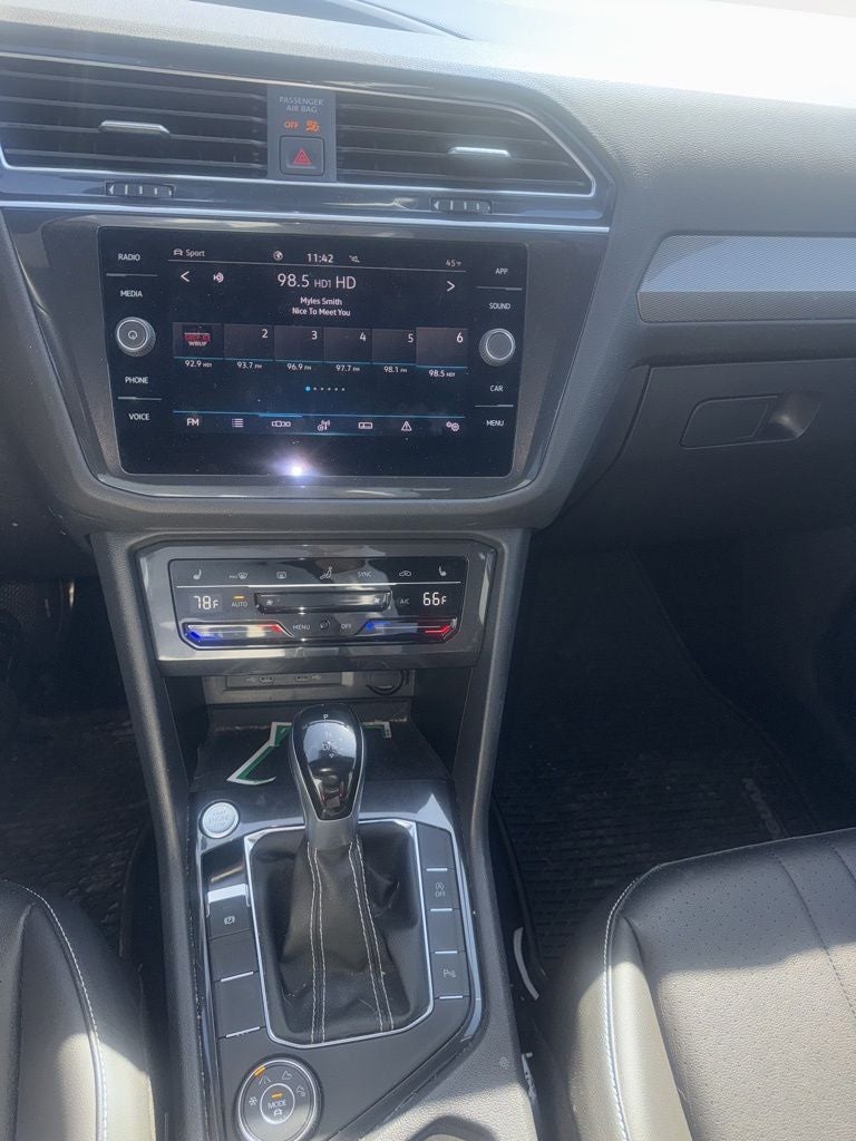 2022 Volkswagen Tiguan 2.0T SE R-Line Black