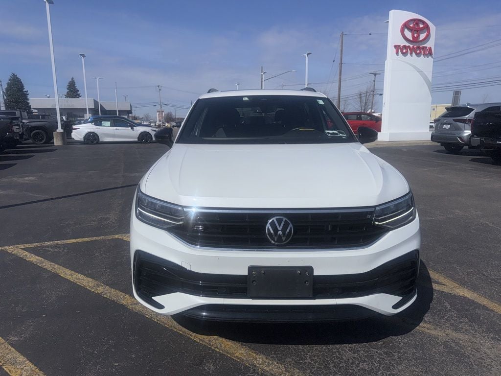 2022 Volkswagen Tiguan 2.0T SE R-Line Black