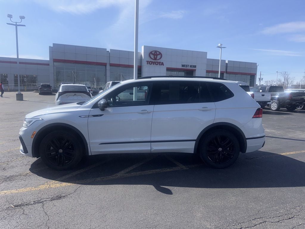2022 Volkswagen Tiguan 2.0T SE R-Line Black