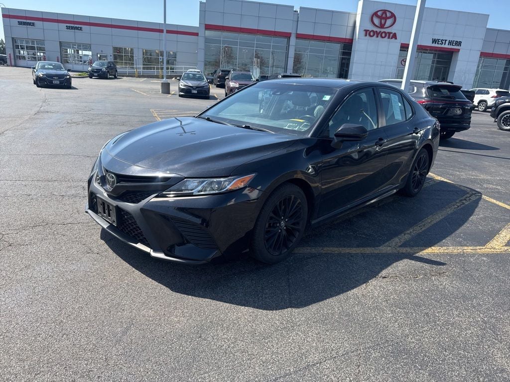 2019 Toyota Camry SE