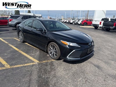 2023 Toyota Camry Hybrid XLE