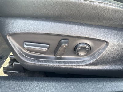 2023 Toyota Camry Hybrid XLE