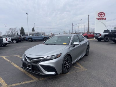 2022 Toyota Camry SE
