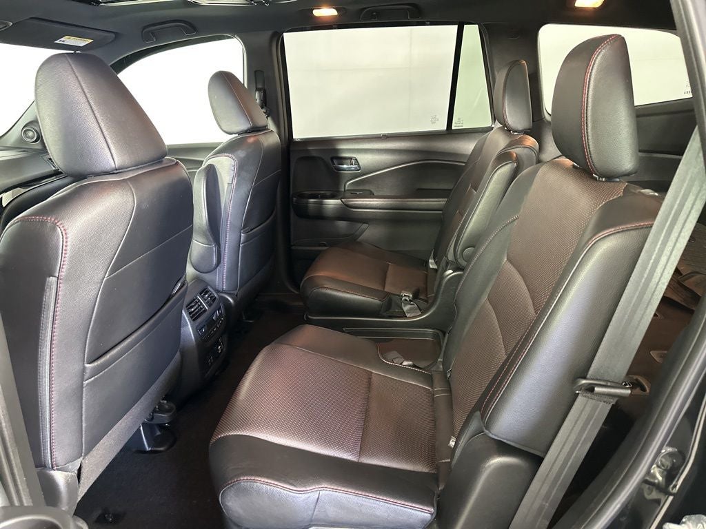 2022 Honda Pilot Black Edition