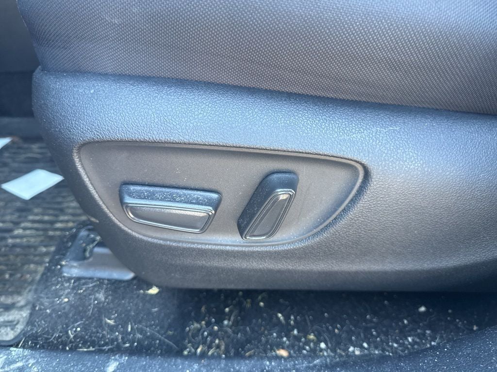 2023 Toyota Highlander Hybrid LE