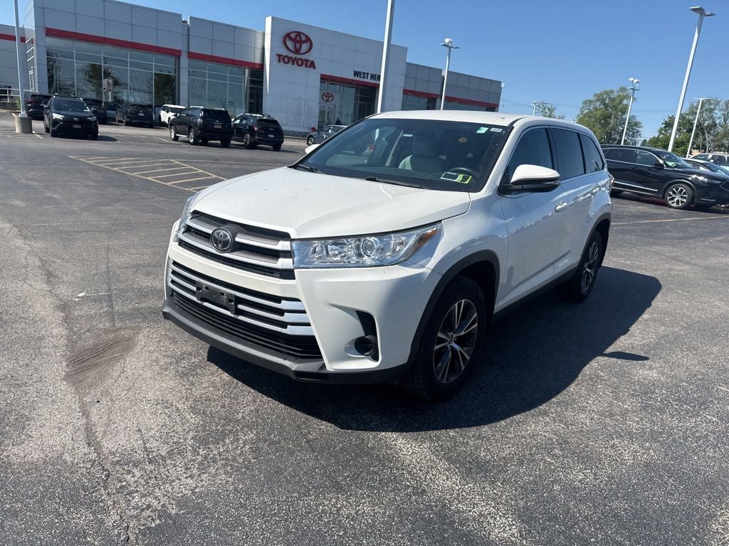 2019 Toyota Highlander LE