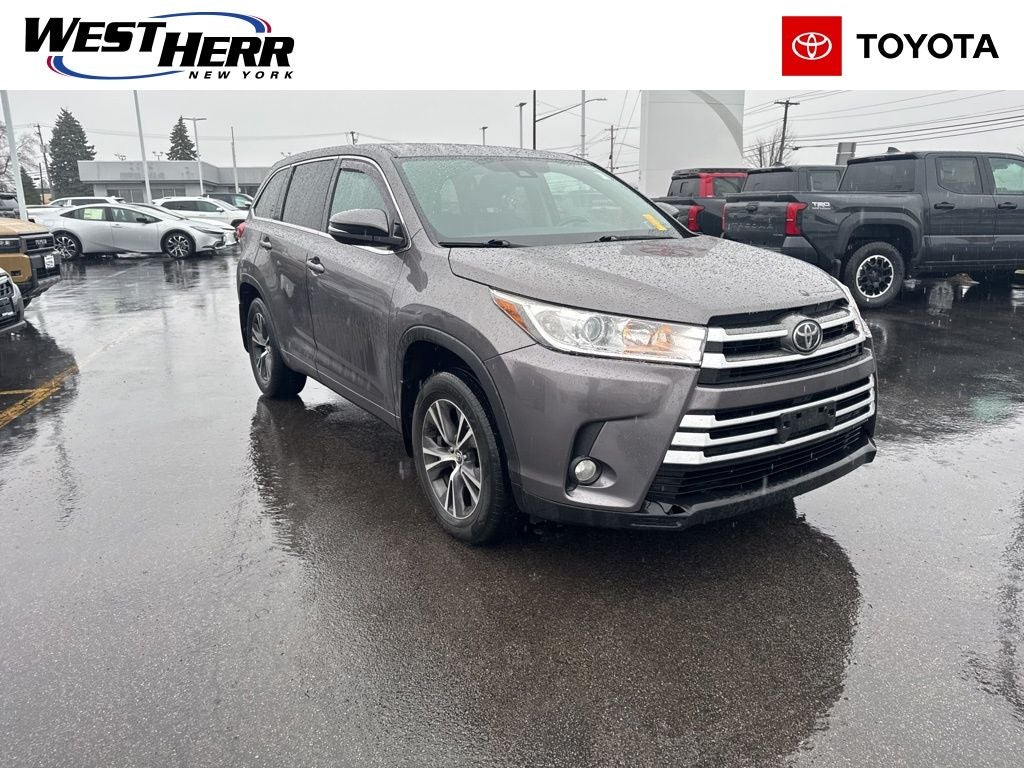 2017 Toyota Highlander LE Plus