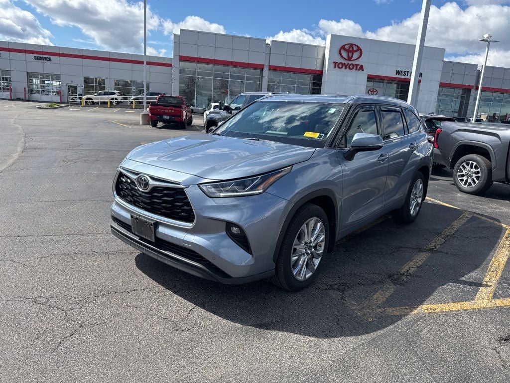 2022 Toyota Highlander Limited
