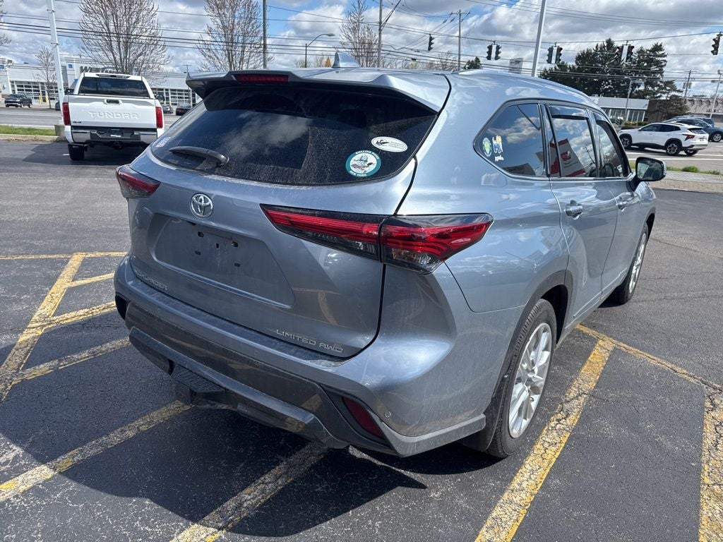2022 Toyota Highlander Limited