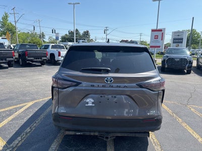 2024 Toyota Sienna XLE 7 Passenger