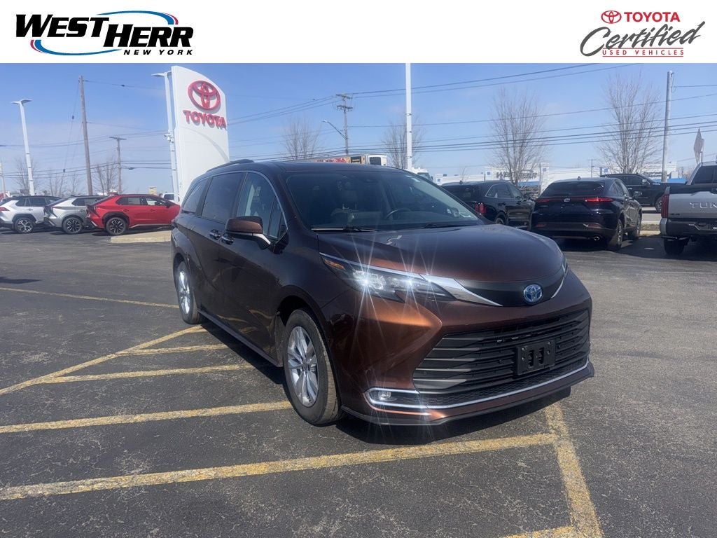 2024 Toyota Sienna XLE 7 Passenger