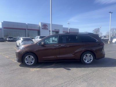 2024 Toyota Sienna XLE 7 Passenger
