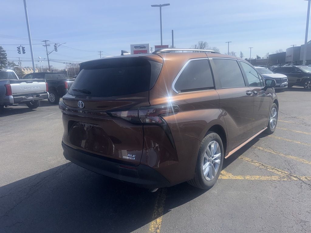 2024 Toyota Sienna XLE 7 Passenger