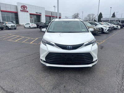 2024 Toyota Sienna XLE 7 Passenger