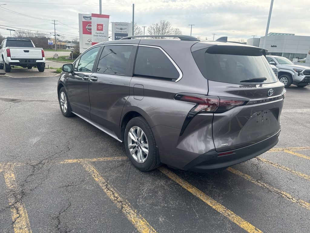 2024 Toyota Sienna XLE 7 Passenger