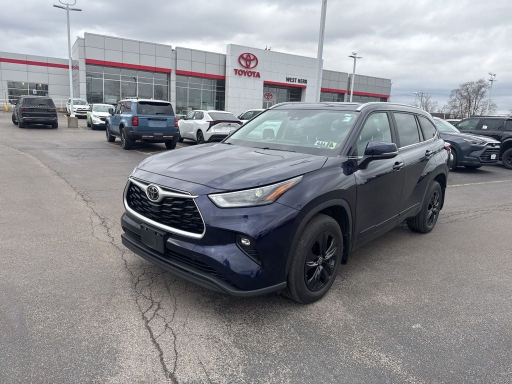 2023 Toyota Highlander XLE