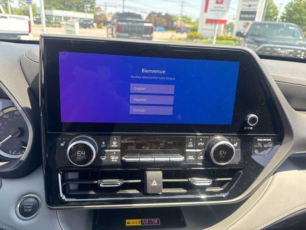 2025 Toyota Highlander XLE