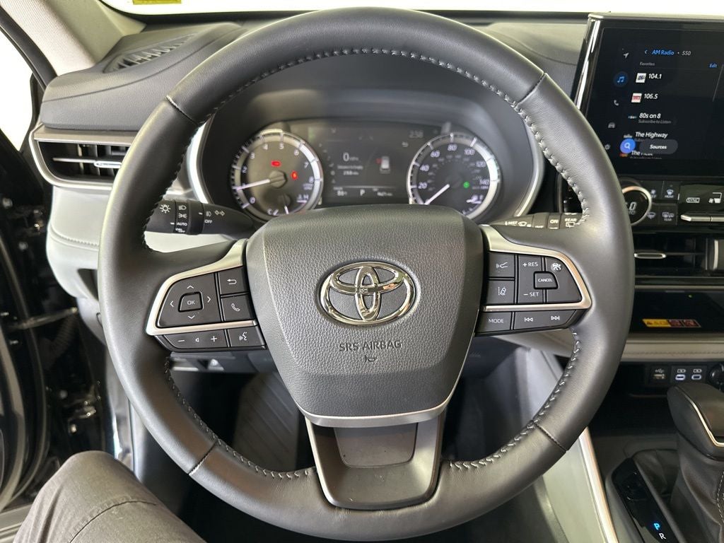 2025 Toyota Highlander XLE