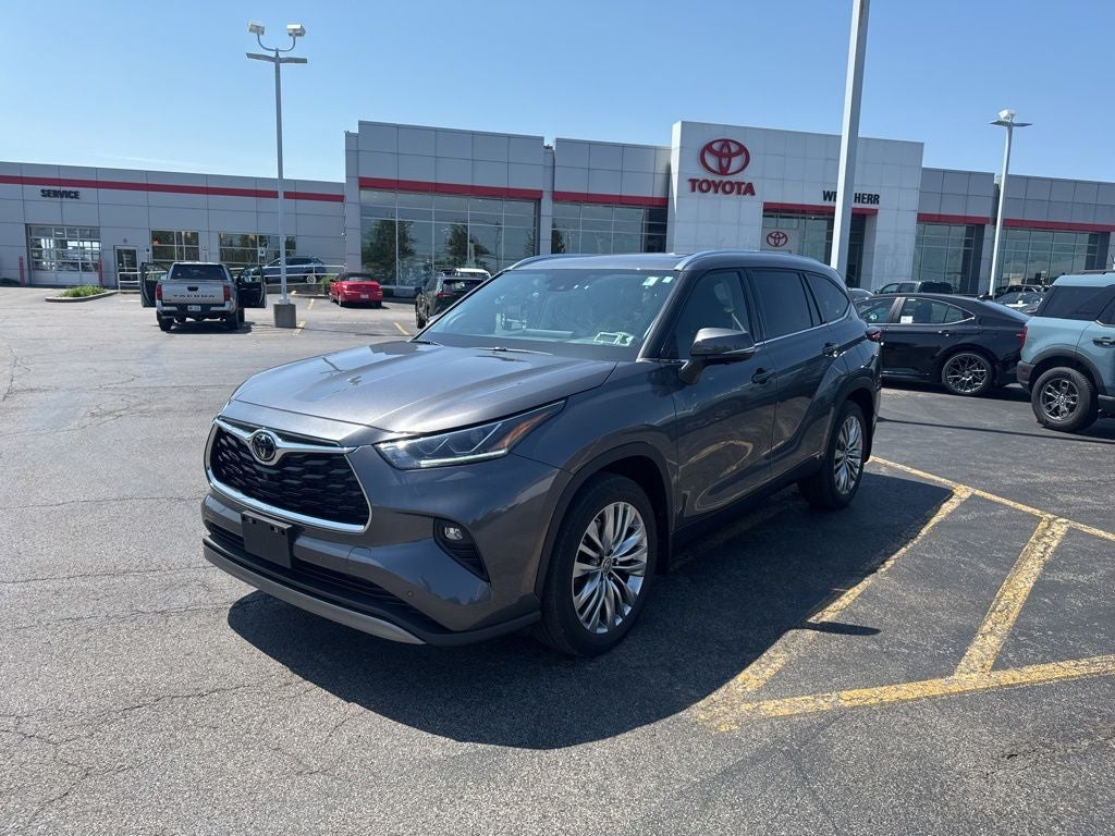 2023 Toyota Highlander Platinum
