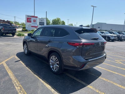 2023 Toyota Highlander Platinum