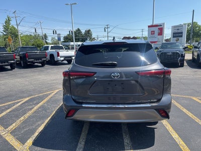 2023 Toyota Highlander Platinum