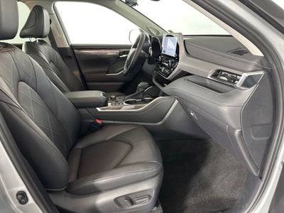 2025 Toyota Highlander Platinum