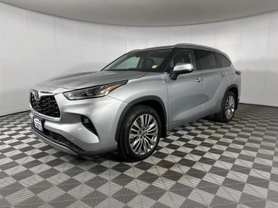 2025 Toyota Highlander Platinum