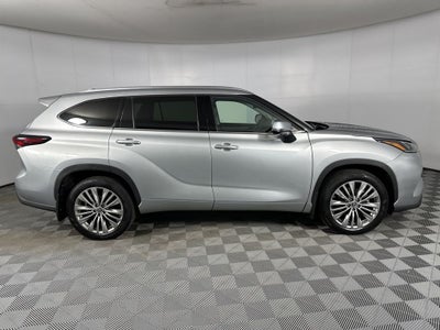 2025 Toyota Highlander Platinum
