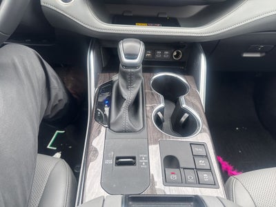 2026 Toyota Highlander Hybrid Limited
