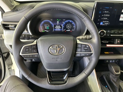 2026 Toyota Highlander Hybrid Limited