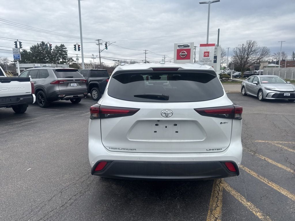 2026 Toyota Highlander Hybrid Limited