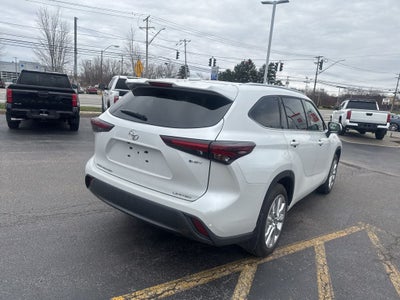 2026 Toyota Highlander Hybrid Limited