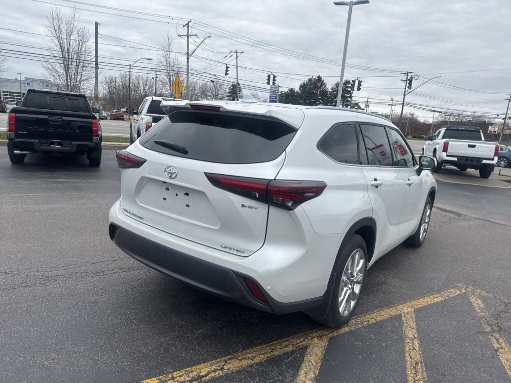 2026 Toyota Highlander Hybrid Limited