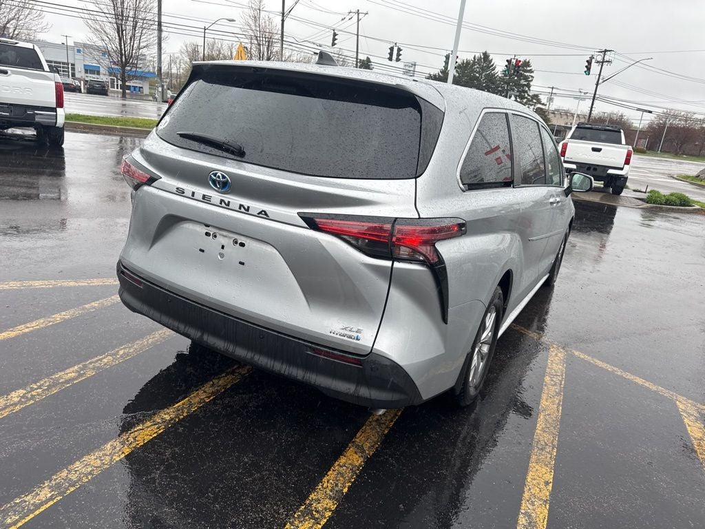 2021 Toyota Sienna XLE 7 Passenger