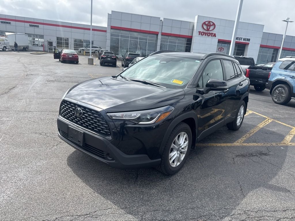 2023 Toyota Corolla Cross LE