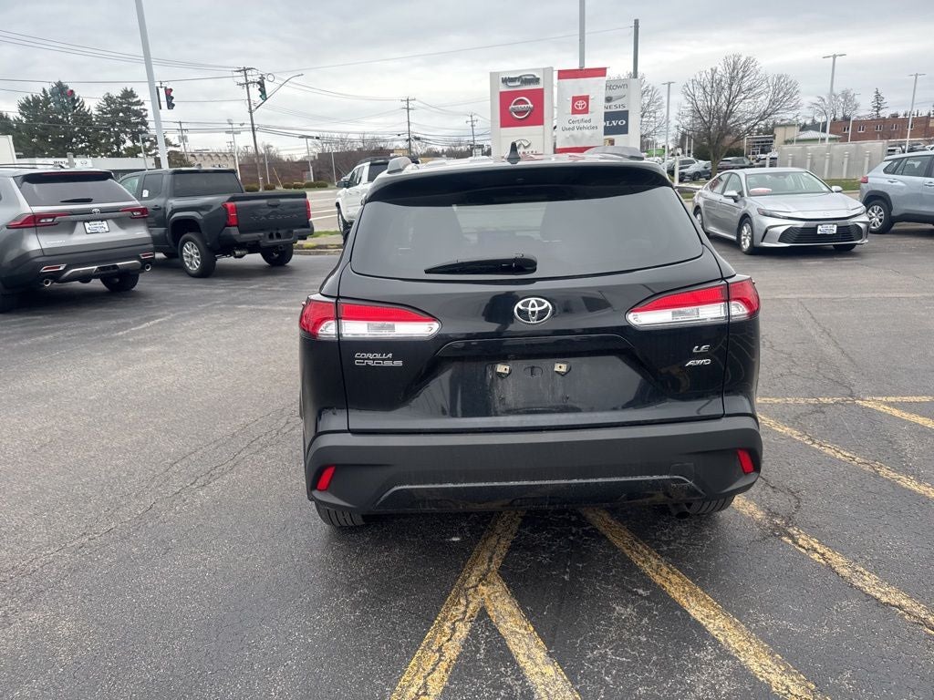 2024 Toyota Corolla Cross LE
