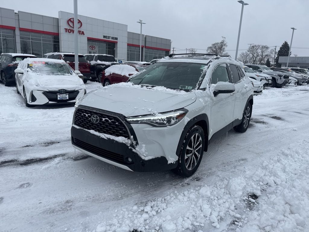 2023 Toyota Corolla Cross XLE
