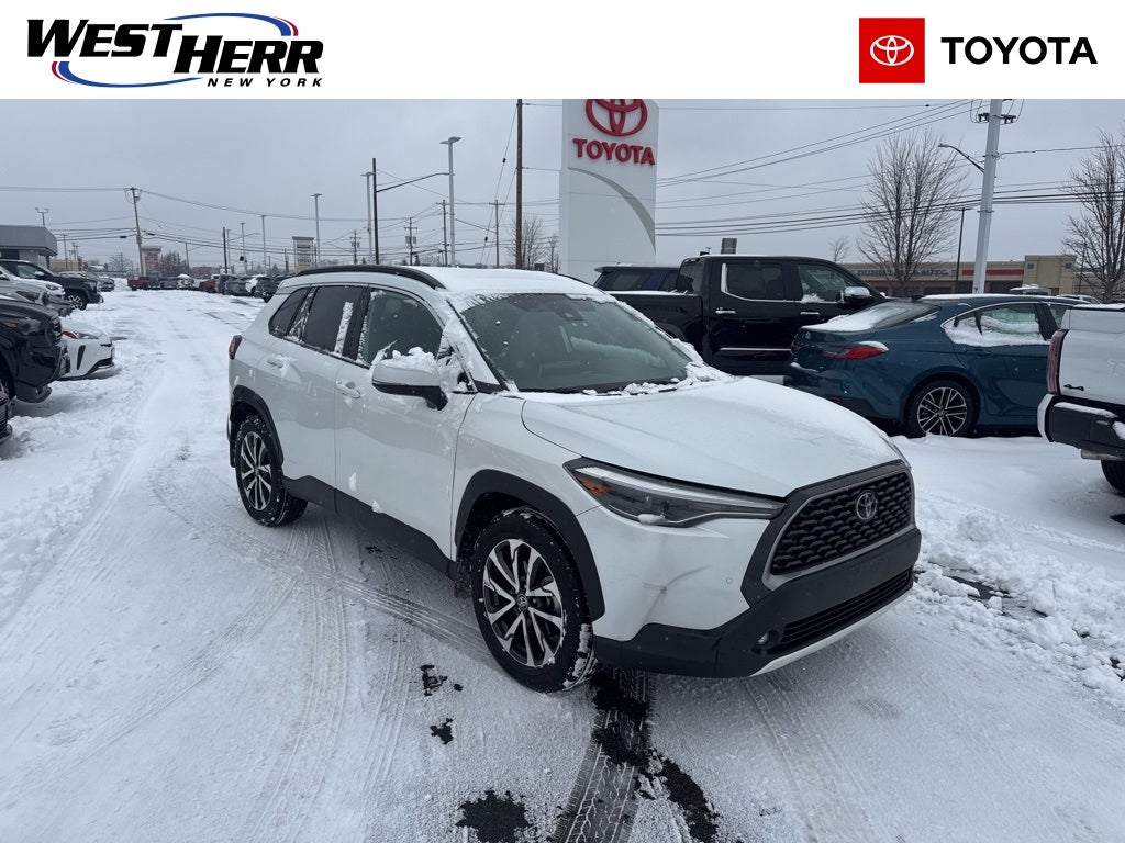 2022 Toyota Corolla Cross XLE