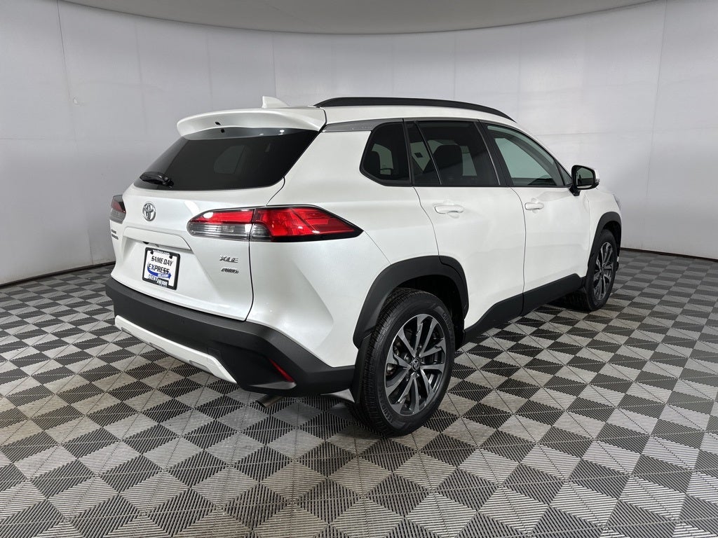 2022 Toyota Corolla Cross XLE