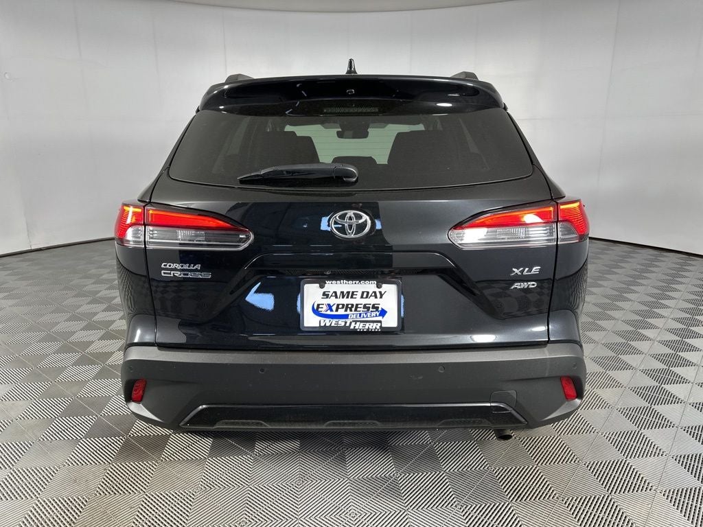 2023 Toyota Corolla Cross XLE