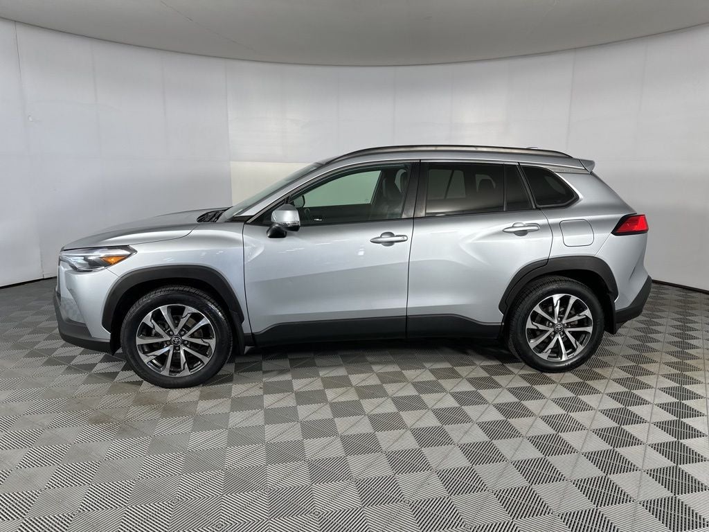 2022 Toyota Corolla Cross XLE