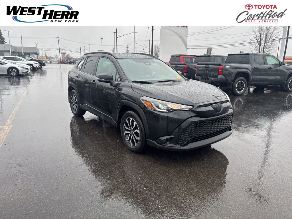 2023 Toyota Corolla Cross Hybrid SE