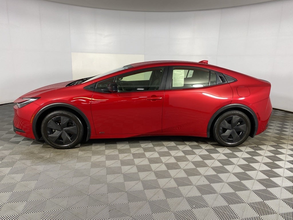 2024 Toyota Prius LE