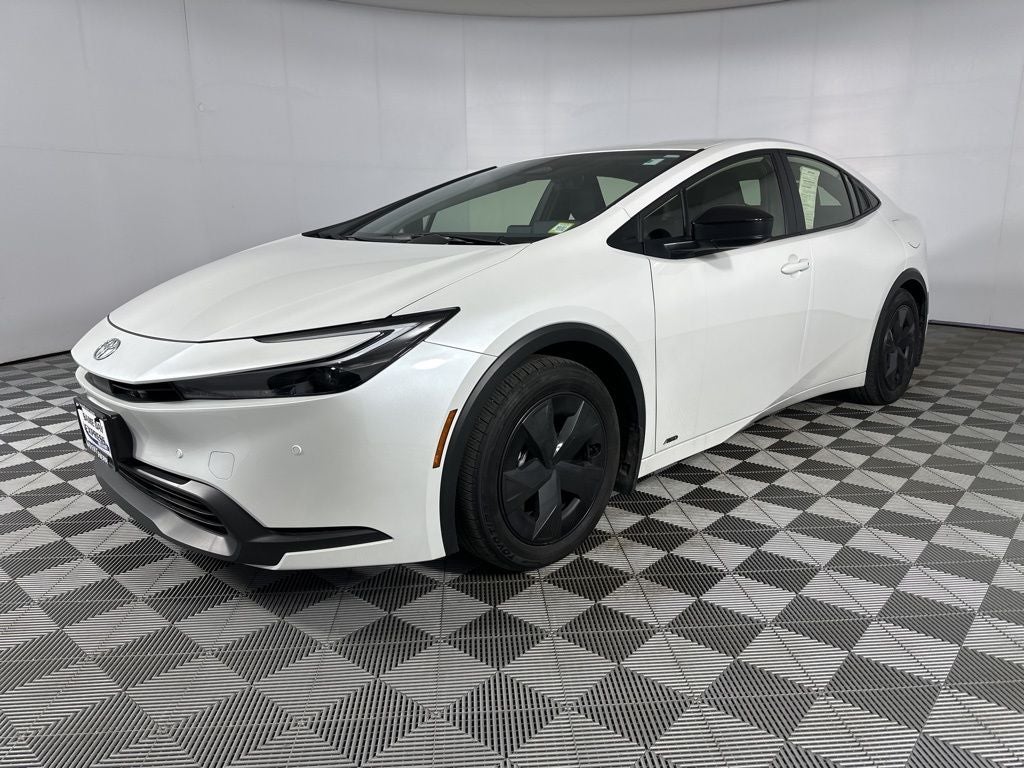 2024 Toyota Prius LE