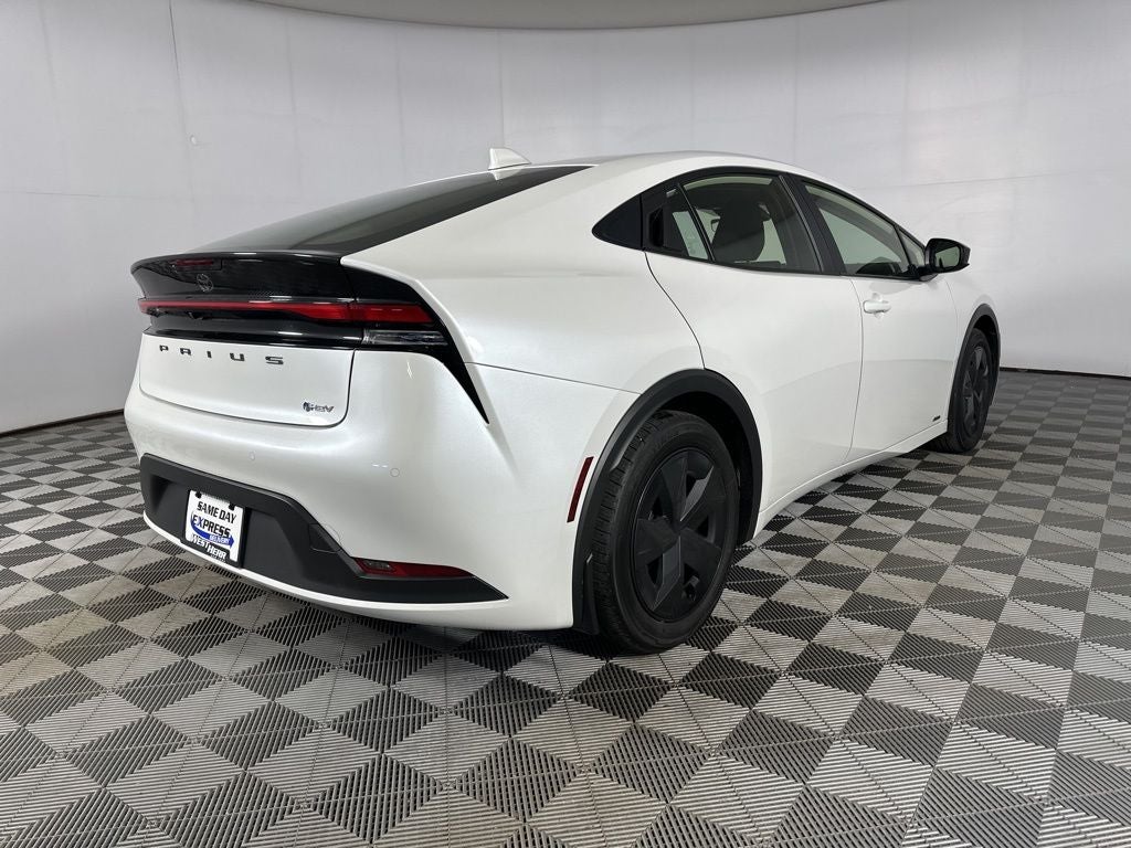2024 Toyota Prius LE